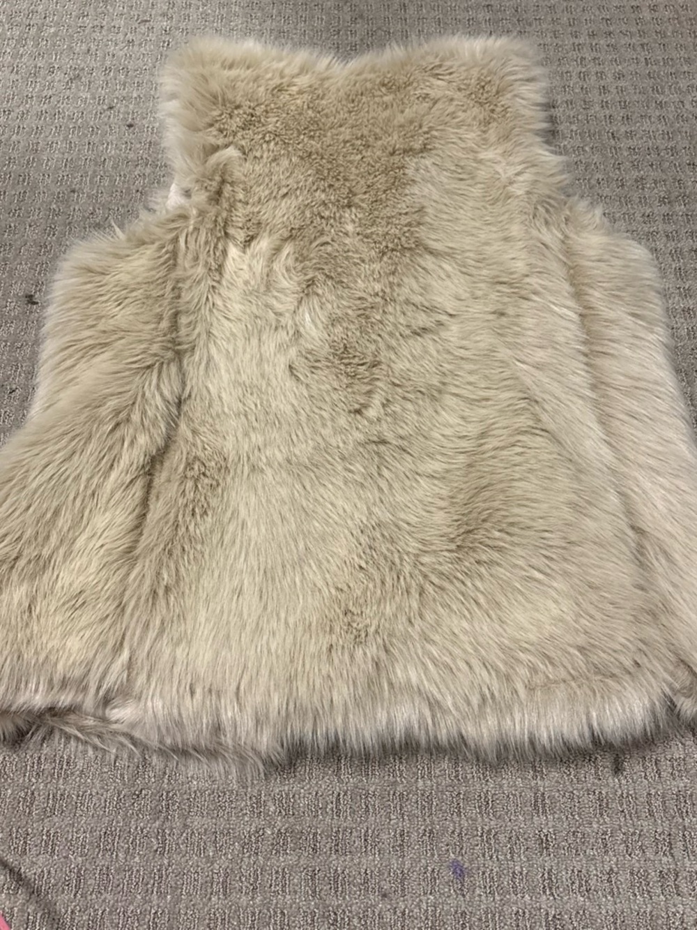 Gap fur vest - Picture 2 of 4